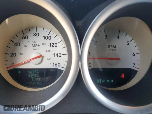 2005 Dodge Magnum RT z VIN 2D4GV582X5H555689, wystawiony jako Copart lot #57711845 z przebiegiem 224 376 mil mil oraz Szkoda całkowita • Salvage title. Historia ofert i sprzedaży dostępna na DreamBid. Obrazek 9.