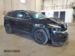 2017 Jeep Cherokee Latitude with VIN 1C4PJLCB7HW643173, listed as a Copart auction lot 62900685 with 108,531 mi miles and Salvage title. Bid and sale history available at DreamBid. Image 4.