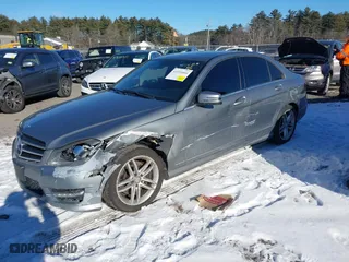 2014 Mercedes-Benz C-Class C 300 Sport with VIN WDDGF8AB8ER323877, listed as a IAAI auction lot 41331664 with NaN miles. Bid and sale history available at carsss.com. Image 17.