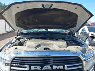 2019 Ram 2500 Lone Star with VIN 3C6UR5DL1KG663656, listed as a IAAI auction lot 41329641 with 124,361 mi miles and . Bid and sale history available at DreamBid. Image 10.