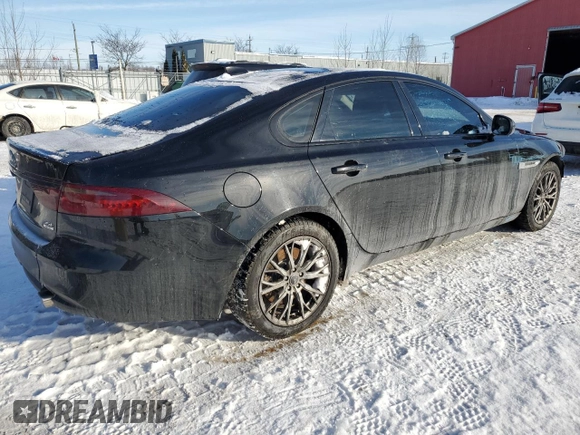 2017 Jaguar XF 35t Premium with VIN SAJBJ4BV2HCY29587, listed as a Copart auction lot 43982365 with 177,086 mi miles and Clean Title. Bid and sale history available at carsss.com. Image 3.