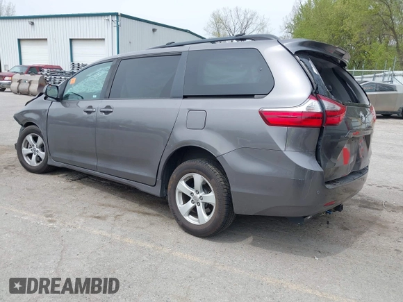 2018 Toyota Sienna LE Auto Access Seat with VIN 5TDKZ3DC7JS940573, listed as a IAAI auction lot 42166237 with Not provided miles and . Bid and sale history available at DreamBid. Image 3.