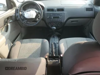 2006 Ford Focus S с VIN 1FAHP34N06W115926, выставлен на аукционе Copart как лот 59145555 с пробегом 263 717 миль миль и Списание • Salvage title. История ставок и продаж доступна на DreamBid. Изображение 8.