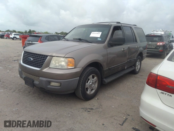 2003 Ford Expedition Special Service with VIN 1FMRU15W33LB74108, listed as a IAAI auction lot 42337025 with 315,691 mi miles and . Bid and sale history available at DreamBid. Image 2.