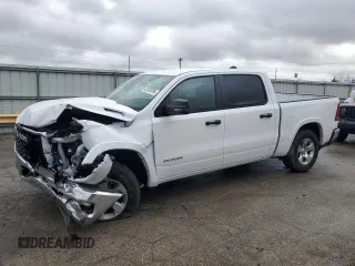 2025 Ram 1500 Big Horn z VIN 1C6RRFFG0SN681858, wystawiony jako Copart lot #48534615 z przebiegiem 272 mil mil oraz Szkoda całkowita • Salvage title. Historia ofert i sprzedaży dostępna na DreamBid. Obrazek 1.