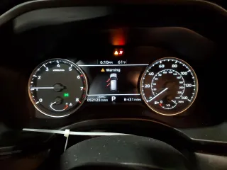 2023 Mitsubishi Outlander ES z VIN JA4J3TA82PZ009848, wystawiony jako Copart lot #82392604 z przebiegiem 52 123 mil mil oraz Szkoda całkowita • Salvage title. Historia ofert i sprzedaży dostępna na DreamBid. Obrazek 9.