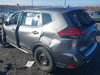 2020 Nissan Rogue SL z VIN 5N1AT2MT2LC715288, wystawiony jako IAAI lot #40978202 z przebiegiem 27 695 mil mil oraz . Historia ofert i sprzedaży dostępna na DreamBid. Obrazek 3.