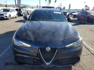 2023 Alfa Romeo Giulia Veloce z VIN ZARFAMBN2P7673614, wystawiony jako Copart lot #88758845 z przebiegiem 60 681 mil mil oraz Szkody całkowita. Historia ofert i sprzedaży dostępna na DreamBid. Obrazek 5.