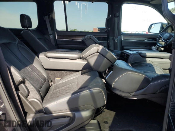 2023 Jeep Grand Wagoneer Series II с VIN 1C4SJSFP1PS529767, выставлен на аукционе Copart как лот 57416505 с пробегом 62 927 миль миль и Чистый • Clean title. История ставок и продаж доступна на DreamBid. Изображение 11.