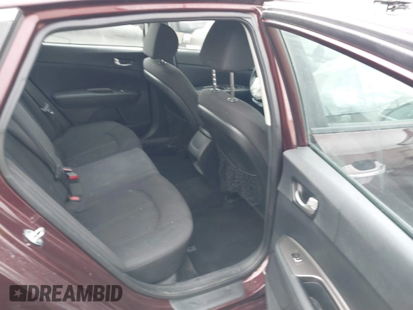 2019 Kia Optima LX z VIN 5XXGT4L38KG337200, wystawiony jako IAAI lot #41807462 z przebiegiem 126 429 mil mil oraz . Historia ofert i sprzedaży dostępna na DreamBid. Obrazek 8.