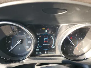 2016 Jaguar XF 35t Prestige with VIN SAJBE4BV3GCY09156, listed as a Copart auction lot 82657394 with 43,171 mi miles and Salvage Title. Bid and sale history available at carsss.com. Image 9.