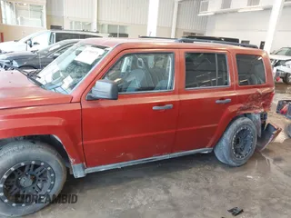 2008 Jeep Patriot Sport with VIN 1J8FT28008D705380, listed as a IAAI auction lot 41790973 with 74,436 mi miles and . Bid and sale history available at DreamBid. Image 15.