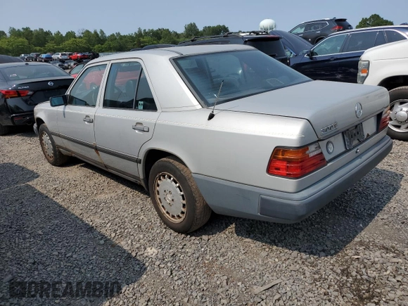 1989 Mercedes-Benz 300 E с VIN WDBEA30DXKA877386, выставлен на аукционе Copart как лот 59333665 с пробегом 205 173 миль миль и Чистый • Clean title. История ставок и продаж доступна на DreamBid. Изображение 2.