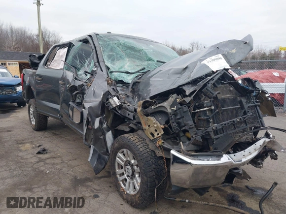 2017 Ford F-250 Lariat z VIN 1FT7W2BT1HEC02912, wystawiony jako IAAI lot #41309090 z przebiegiem 107 244 mil mil oraz . Historia ofert i sprzedaży dostępna na DreamBid. Obrazek 1.
