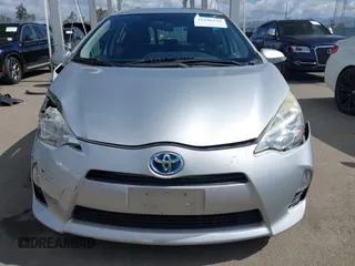 2013 Toyota Prius One z VIN JTDKDTB34D1049949, wystawiony jako IAAI lot #42246438 z przebiegiem 68 203 mil mil oraz . Historia ofert i sprzedaży dostępna na DreamBid. Obrazek 12.