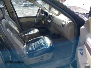2005 Ford Explorer Eddie Bauer с VIN 1FMZU74K15UA92716, выставлен на аукционе IAAI как лот 42022695 с пробегом 191 424 миль миль и . История ставок и продаж доступна на DreamBid. Изображение 5.