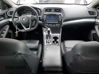 2017 Nissan Maxima SR z VIN 1N4AA6AP4HC377317, wystawiony jako Copart lot #51480785 z przebiegiem 146 594 mil mil oraz Szkoda całkowita • Salvage title. Historia ofert i sprzedaży dostępna na DreamBid. Obrazek 8.