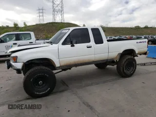 1993 Toyota Pickup DLX z VIN 4TAVN13D1PZ122508, wystawiony jako Copart lot #56737535 z przebiegiem 291 854 mil mil oraz Tytuł czysty. Historia ofert i sprzedaży dostępna na DreamBid. Obrazek 1.