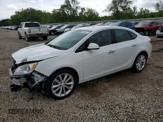2014 Buick Verano Group z VIN 1G4PS5SK7E4218730, wystawiony jako Copart lot #57445275 z przebiegiem 105 907 mil mil oraz Szkoda całkowita • Salvage title. Historia ofert i sprzedaży dostępna na DreamBid. Obrazek 1.
