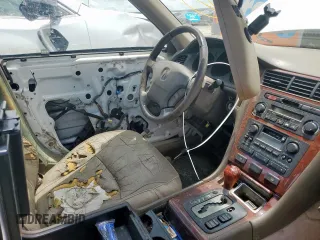 2002 Acura RL z VIN JH4KA96582C001815, wystawiony jako Copart lot #56925125 z przebiegiem Nie podano mil oraz Szkoda całkowita • Salvage title. Historia ofert i sprzedaży dostępna na DreamBid. Obrazek 7.
