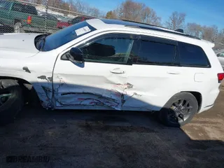 2019 Jeep Grand Cherokee Limited with VIN 1C4RJFBG8KC584604, listed as a IAAI auction lot 41460093 with 61,695 mi miles. Bid and sale history available at carsss.com. Image 14.