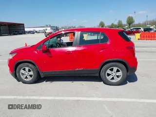 2020 Chevrolet Trax LS с VIN KL7CJKSB9LB353721, выставлен на аукционе IAAI как лот 41987811 с пробегом Не указан миль и . История ставок и продаж доступна на DreamBid. Изображение 14.