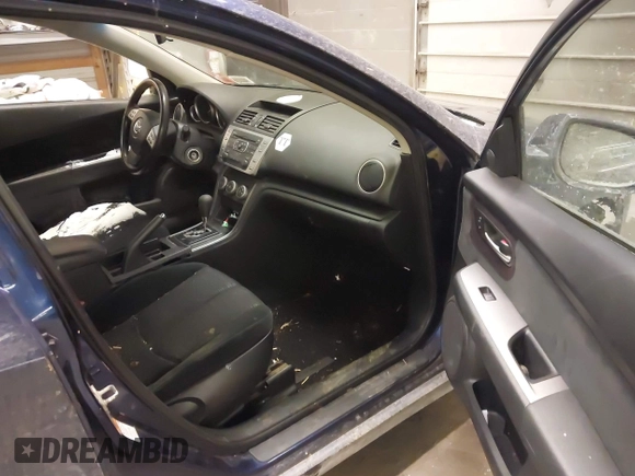 2010 Mazda 6 i Sport with VIN 1YVHZ8BH4A5M18294, listed as a IAAI auction lot 41329506 with 137,876 mi miles. Bid and sale history available at carsss.com. Image 5.