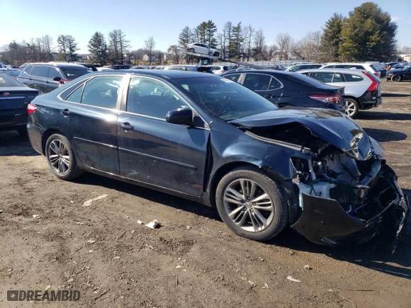 2015 Toyota Camry XLE with VIN 4T1BF1FK3FU931367, listed as a Copart auction lot 44543795 with 55,381 mi miles and Salvage Title. Bid and sale history available at carsss.com. Image 4.