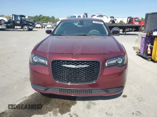 2019 Chrysler 300 Touring with VIN 2C3CCAAG8KH745877, listed as a Copart auction lot 53188825 with 33,171 mi miles and Salvage Title. Bid and sale history available at carsss.com. Image 5.