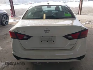 2019 Nissan Altima 2.5 S with VIN 1N4BL4BW9KC219488, listed as a IAAI auction lot 41410079 with 109,281 mi miles. Bid and sale history available at carsss.com. Image 16.