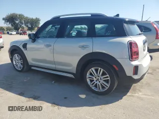 2022 MINI Countryman Cooper with VIN WMZ23BR06N3N61730, listed as a Copart auction lot 76281064 with 11,238 mi miles and Clean Title. Bid and sale history available at carsss.com. Image 2.