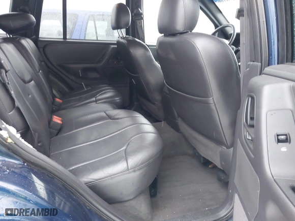 2001 Jeep Grand Cherokee Laredo with VIN 1J4GW48N21C730703, listed as a IAAI auction lot 41581667 with 111,054 mi miles. Bid and sale history available at carsss.com. Image 8.