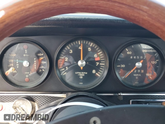 1971 Porsche 911 with VIN 9111120590, listed as a Copart auction lot 52559665 with 44,582 mi miles and Salvage title. Bid and sale history available at DreamBid. Image 9.