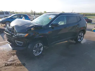2019 Jeep Compass Limited with VIN 3C4NJDCB7KT622852, listed as a IAAI auction lot 42200945 with 53,746 mi miles and . Bid and sale history available at DreamBid. Image 17.