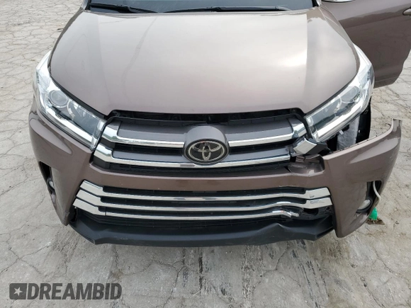 2018 Toyota Highlander Limited with VIN 5TDDZRFH9JS906459, listed as a Copart auction lot 60780655 with 32,068 mi miles and Salvage title. Bid and sale history available at DreamBid. Image 12.