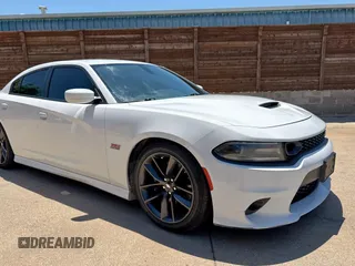 2019 Dodge Charger Scat Pack z VIN 2C3CDXGJ3KH558842, wystawiony jako Copart lot #60527095 z przebiegiem 127 546 mil mil oraz Czysty tytuł • Clean title. Historia ofert i sprzedaży dostępna na DreamBid. Obrazek 1.