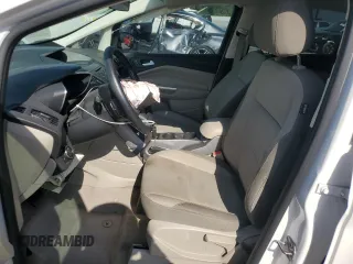 2014 Ford C-Max SE z VIN 1FADP5AU4EL514957, wystawiony jako Copart lot #54767025 z przebiegiem 123 688 mil mil oraz Szkoda całkowita • Salvage title. Historia ofert i sprzedaży dostępna na DreamBid. Obrazek 7.