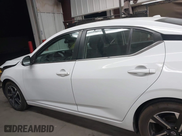 2024 Nissan Sentra SV with VIN 3N1AB8CV8RY335789, listed as a IAAI auction lot 41939251 with 32,064 mi miles and . Bid and sale history available at DreamBid. Image 15.