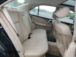 1999 Mercedes-Benz E-Class with VIN WDBJF65H9XA929577, listed as a Copart auction lot 71932364 with 84,806 mi miles and Salvage Title. Bid and sale history available at carsss.com. Image 10.