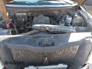2005 Ford F-150 XLT с VIN 1FTPW12575KF03371, выставлен на аукционе IAAI как лот 41577250 с пробегом 218 892 миль миль и . История ставок и продаж доступна на DreamBid. Изображение 10.
