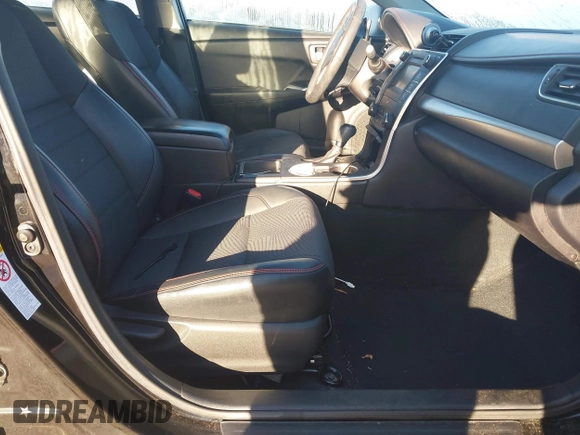 2017 Toyota Camry XLE z VIN 4T1BF1FK4HU383222, wystawiony jako IAAI lot #41490039 z przebiegiem 95 241 mil mil oraz . Historia ofert i sprzedaży dostępna na DreamBid. Obrazek 5.