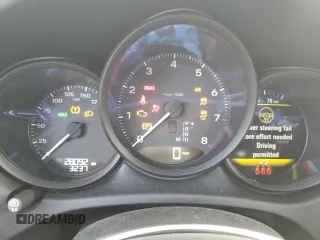 2022 Porsche Macan z VIN WP1AA2A57NLB05971, wystawiony jako Copart lot #43400275 z przebiegiem 28 092 mil mil oraz Szkoda całkowita • Salvage title. Historia ofert i sprzedaży dostępna na DreamBid. Obrazek 9.