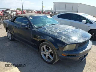 2005 Ford Mustang Deluxe with VIN 1ZVFT84N855209094, listed as a IAAI auction lot 42564618 with 222,713 mi miles and . Bid and sale history available at DreamBid. Image 1.