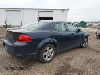 2012 Dodge Avenger SXT z VIN 1C3CDZCB7CN161508, wystawiony jako IAAI lot #41689295 z przebiegiem 184 436 mil mil oraz . Historia ofert i sprzedaży dostępna na DreamBid. Obrazek 4.