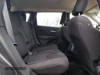 2016 Jeep Cherokee Altitude z VIN 1C4PJMCB7GW183193, wystawiony jako Copart lot #53127175 z przebiegiem 148 392 mil mil oraz Szkoda całkowita • Salvage title. Historia ofert i sprzedaży dostępna na DreamBid. Obrazek 11.