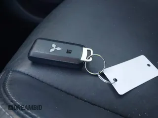 2020 Mitsubishi Outlander SE z VIN JA4AD3A36LZ020105, wystawiony jako IAAI lot #41835195 z przebiegiem 73 402 mil mil oraz . Historia ofert i sprzedaży dostępna na DreamBid. Obrazek 11.