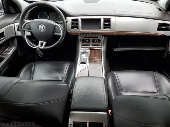 2013 Jaguar XF V6 SC with VIN SAJWJ0EF7D8S79878, listed as a Copart auction lot 70096754 with Not Provided miles and Non Repairable. Bid and sale history available at carsss.com. Image 8.