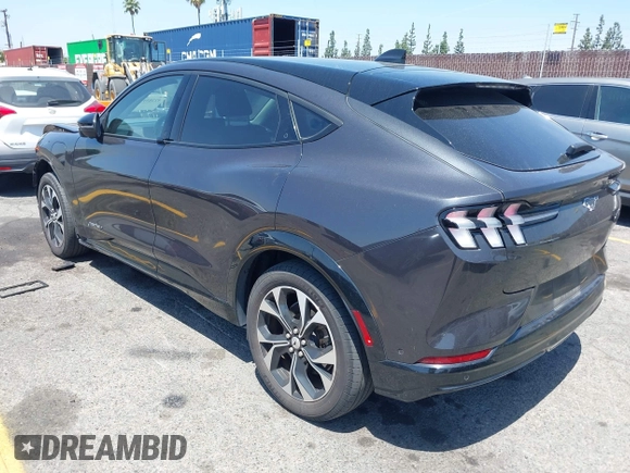 2021 Ford Mustang Mach-E Premium с VIN 3FMTK3R74MMA59575, выставлен на аукционе IAAI как лот 42283151 с пробегом 50 095 миль миль и . История ставок и продаж доступна на DreamBid. Изображение 3.