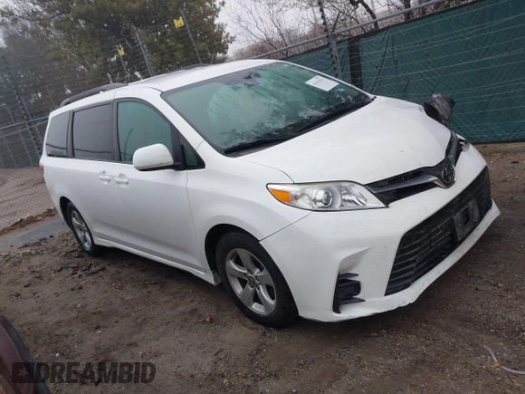 2018 Toyota Sienna LE Auto Access Seat with VIN 5TDKZ3DC6JS928592, listed as a IAAI auction lot 41421831 with 112,390 mi miles. Bid and sale history available at carsss.com. Image 1.