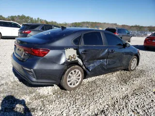 2021 Kia Forte LXS with VIN 3KPF24AD8ME401743, listed as a Copart auction lot 84281584 with 85,033 mi miles and Salvage Title. Bid and sale history available at carsss.com. Image 3.